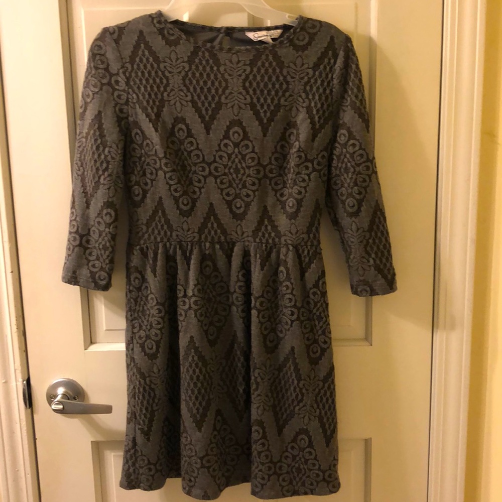 Speechless grey 3/4 length dress